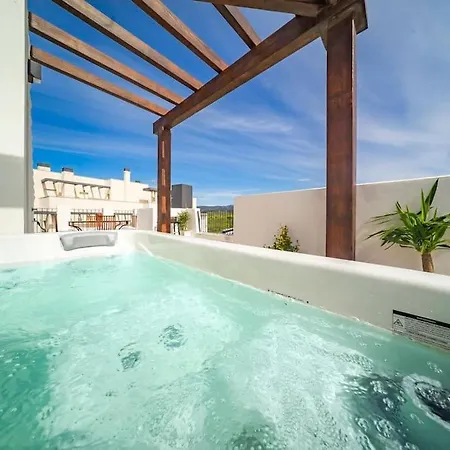 New Eco-townhouse With Wifi Parking And Jacuzzi Holiday home