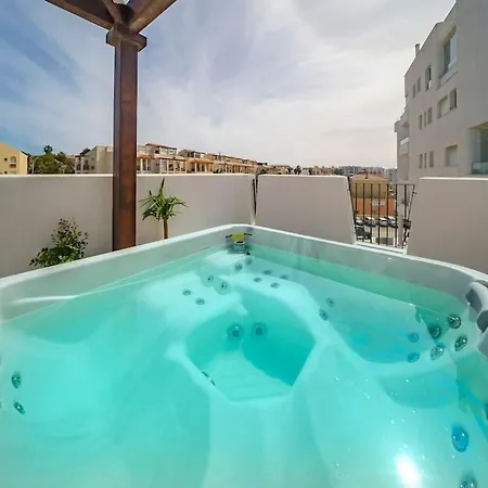 Holiday home New Eco-townhouse With Wifi Parking And Jacuzzi *
