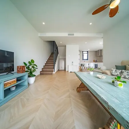 Holiday home New Eco-townhouse With Wifi Parking And Jacuzzi *