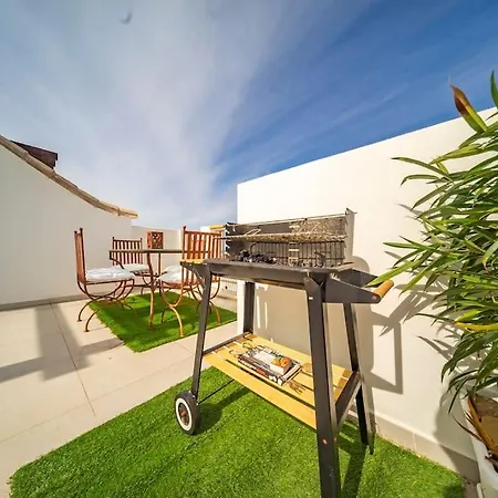 Holiday home New Eco-townhouse With Wifi Parking And Jacuzzi *